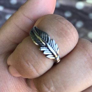 Feather ring